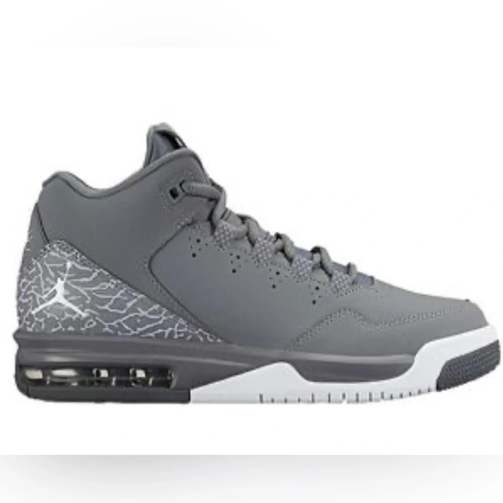 Jordan sneakers - Picture 2 of 4
